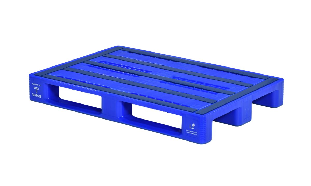 Durable L1 blue plastic reusable pallet, ideal for durability and heavy loads such as paper.