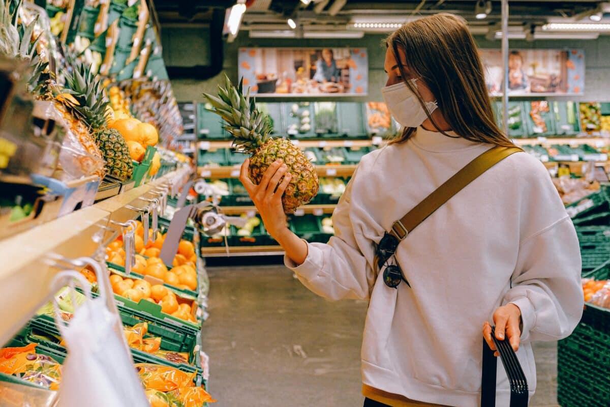 retail grocery shopping