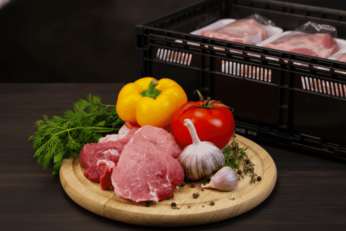 Pork and produce with Tosca crate